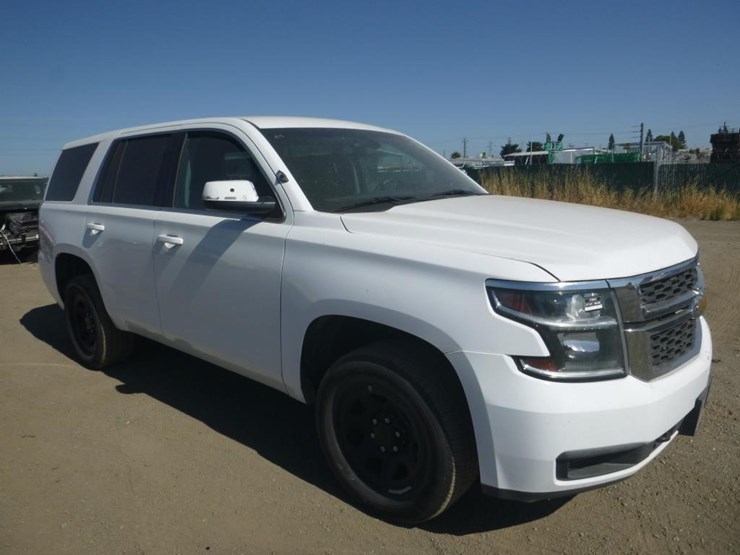 2019-chevrolet-tahoe-image-2