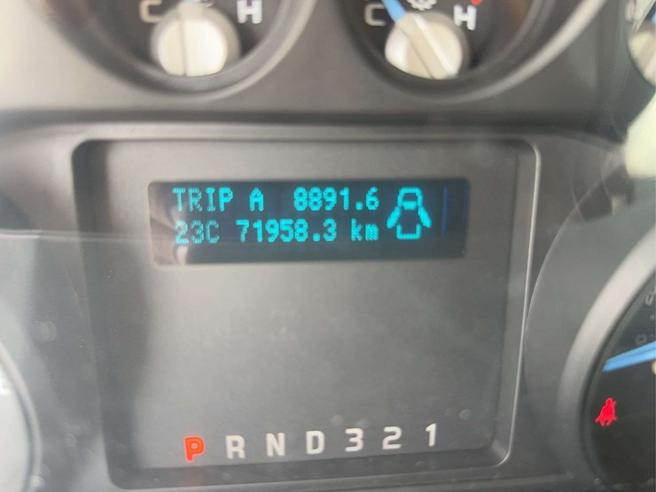 2015-ford-f450-xl-image-30
