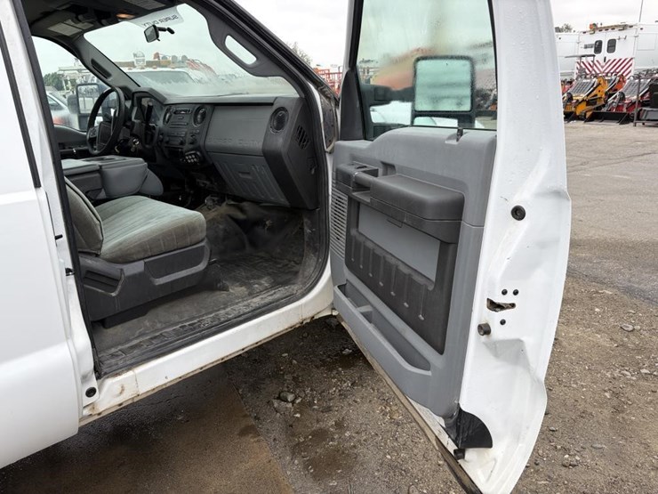 2011-ford-f250-image-10