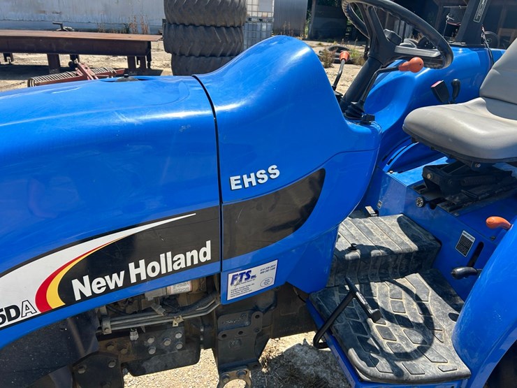 2004-new-holland-tc55da-tractor-image-11