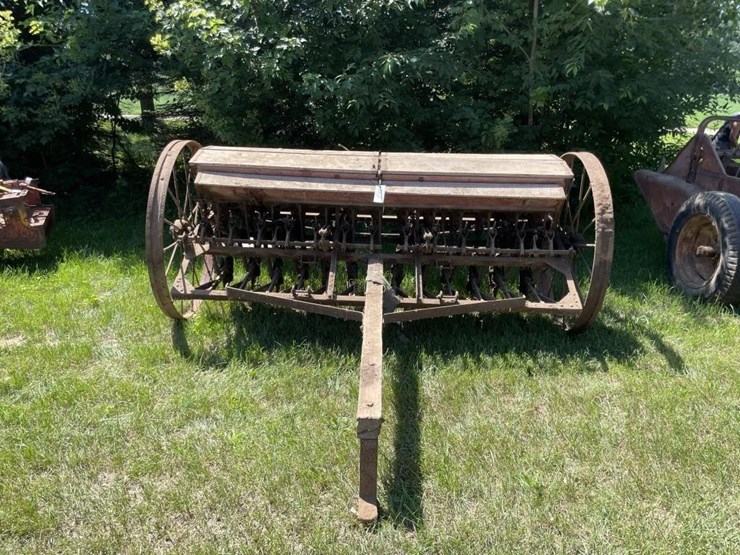 8'-mccormick-deering-steel-wheel-grain-drill-image-1
