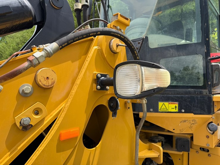 caterpillar-930h-image-20