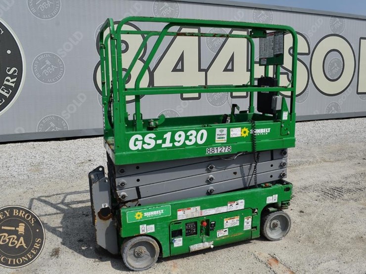 2016-genie-gs1930-image-9