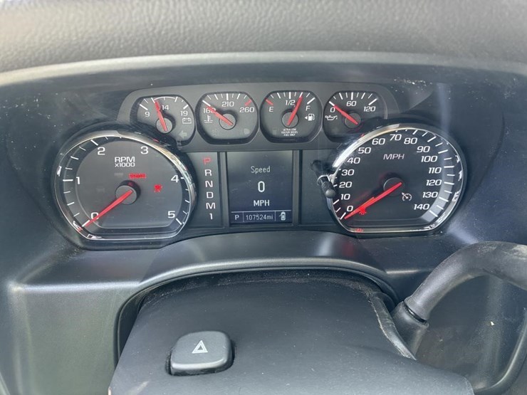 2015-gmc-3500hd-image-27