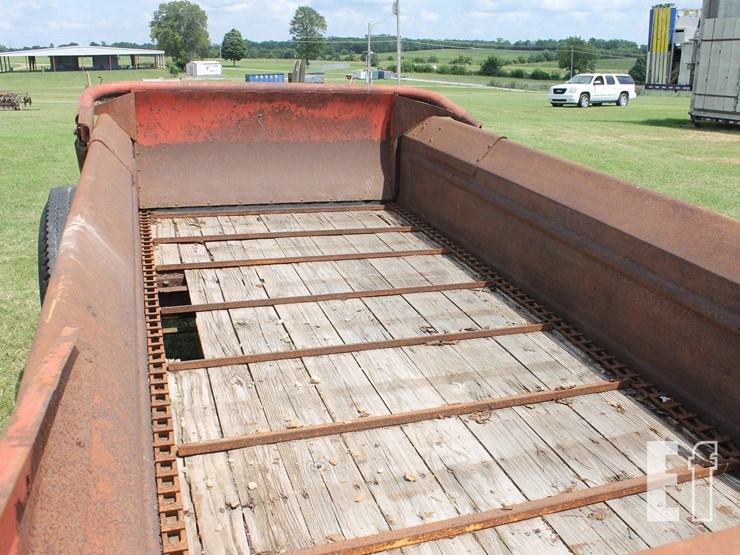new-holland-519-image-5