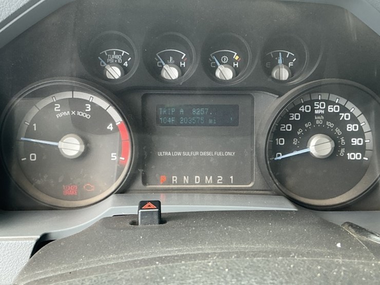 2016-ford-f550-image-23