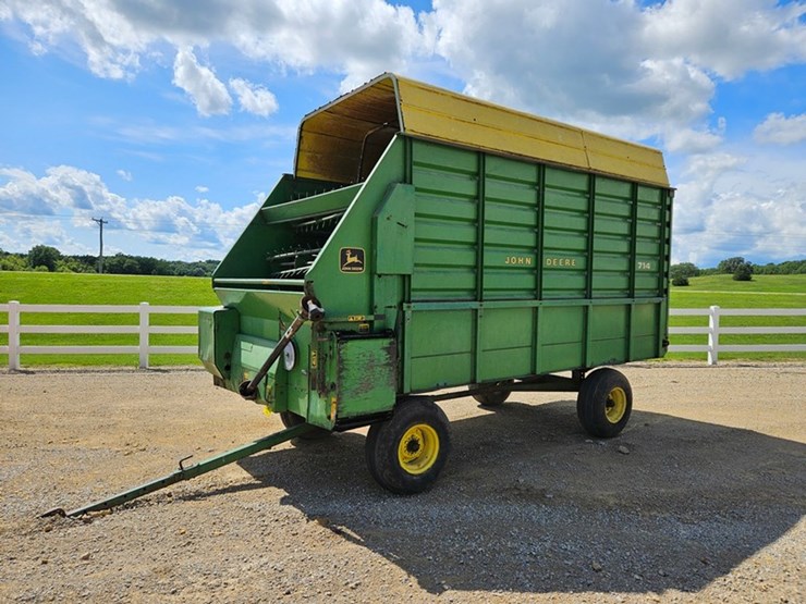 john-deere-714a-image-1