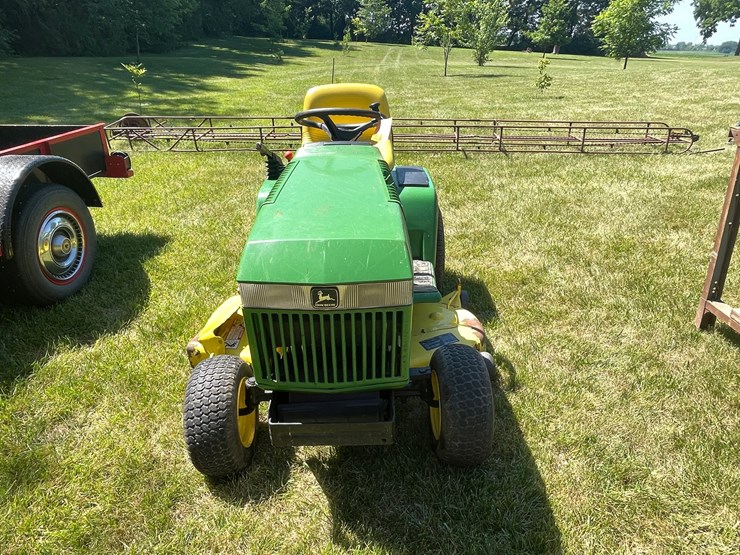 #2177-•-john-deere-garden-tractor-image-2