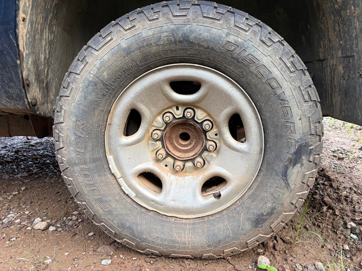 2010-chevrolet-2500-image-41