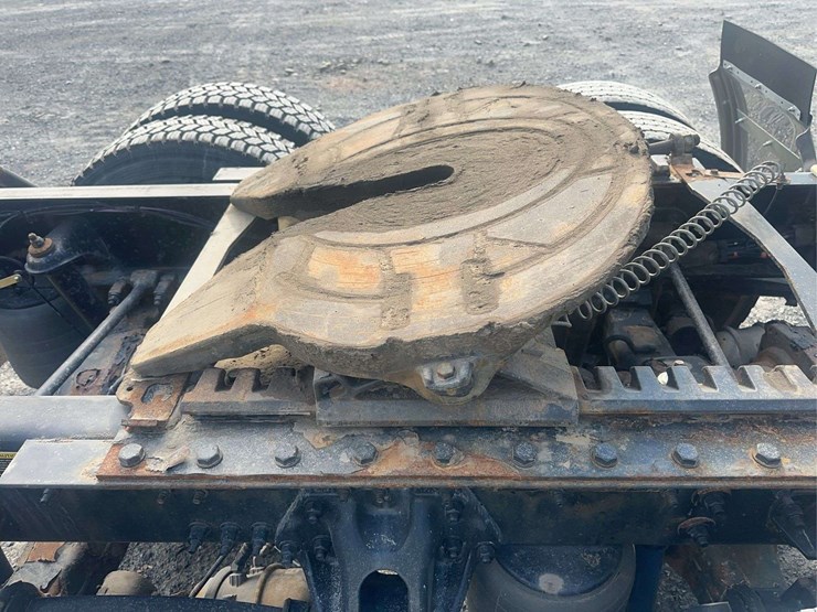 2022-kenworth-t680-image-18