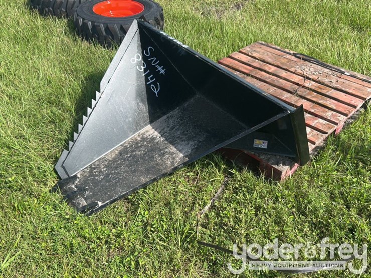 unused-jmr-stump-bucket-to-suit-skidsteer-image-2