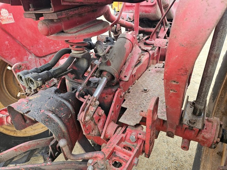 massey-ferguson-44-image-17