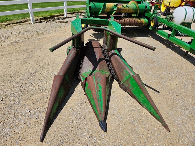 john-deere-3950-image-45