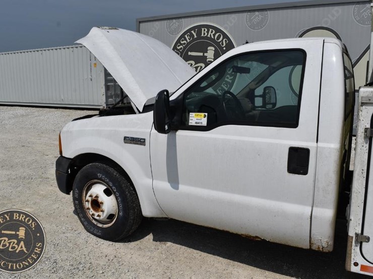 2006-ford-f350-sd-xl-image-38