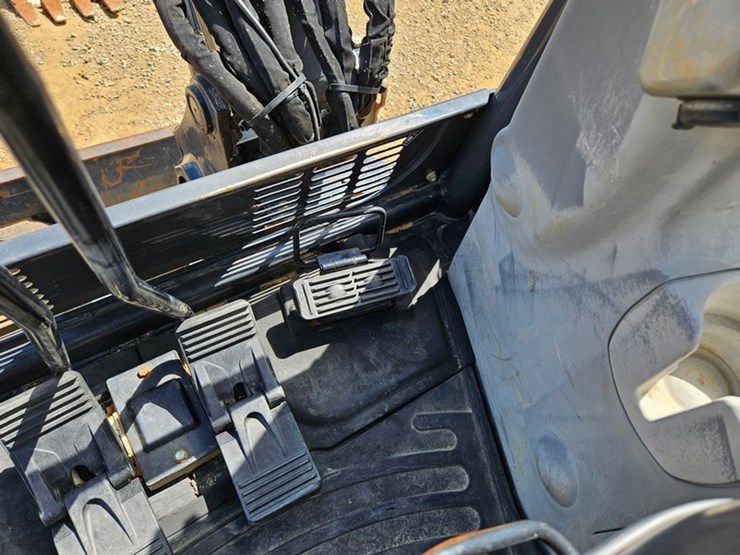 deere-35g-image-30