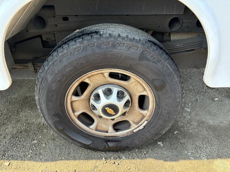 2015-chevrolet-2500-image-6