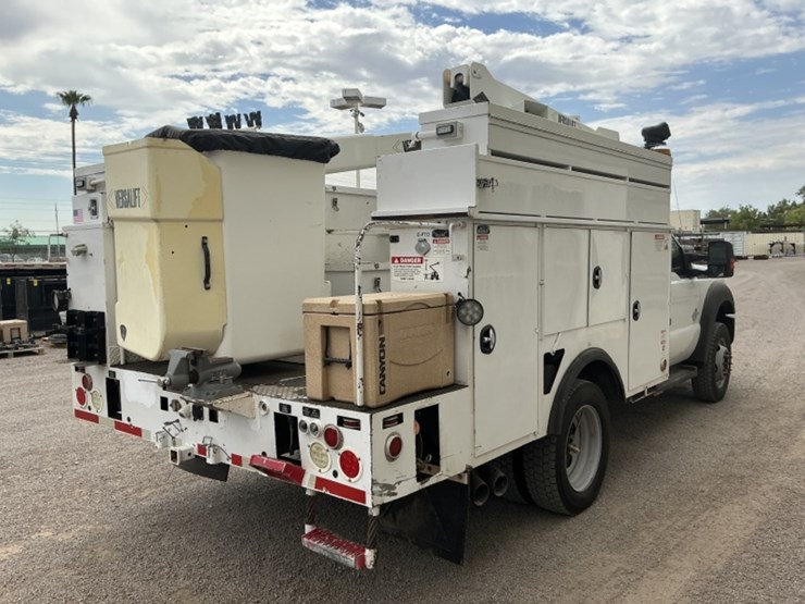 2016-ford-f550-image-5