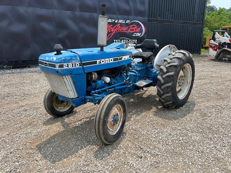 ford-2810-image-2