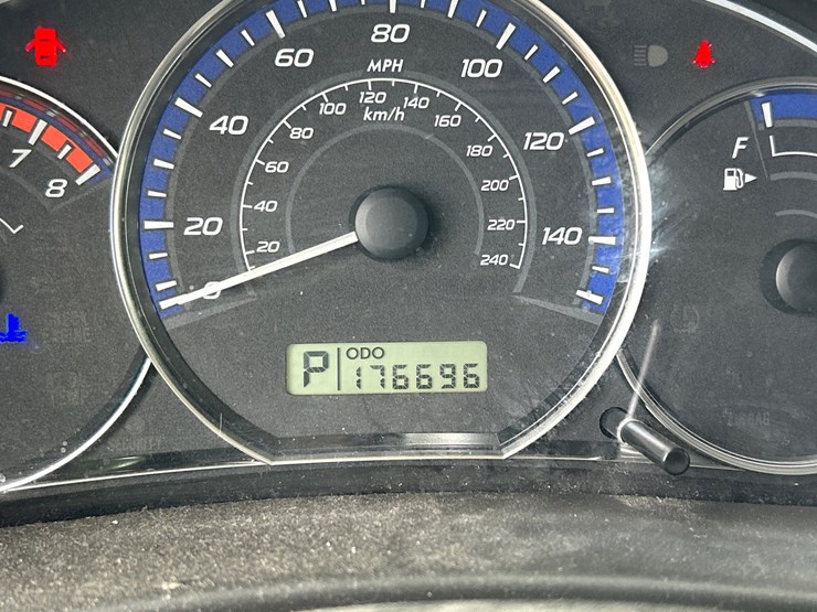 2010-subaru-forester-image-40