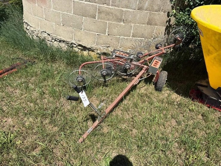 lawn-rake-image-2