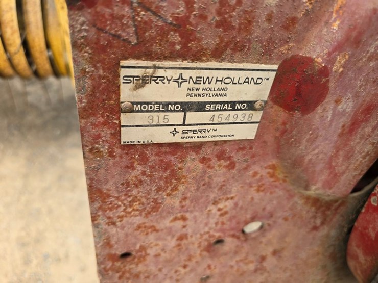 new-holland-315-image-12