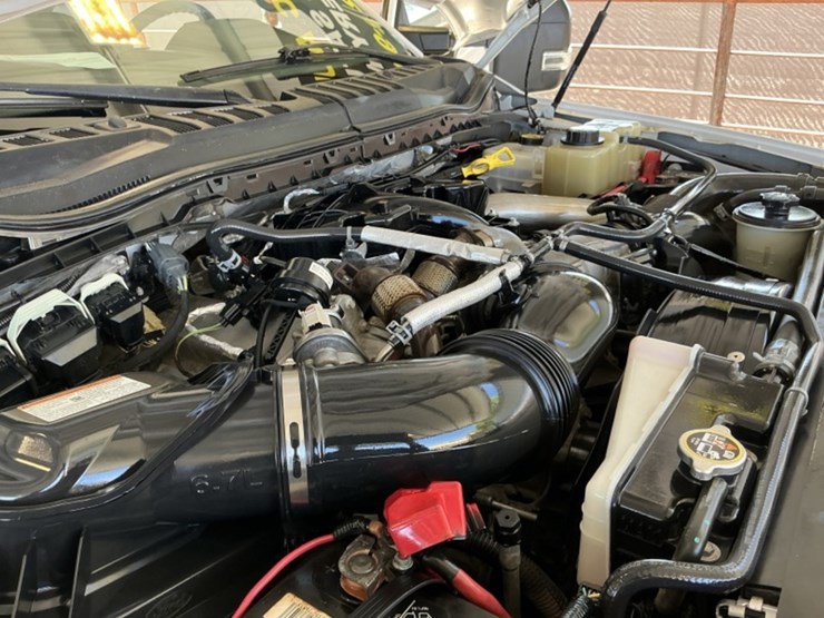 2019-ford-f550-image-18