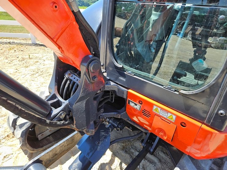 kubota-kx057-4-image-24
