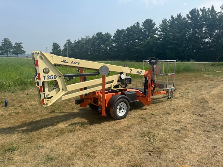 2016-jlg-t350-image-3