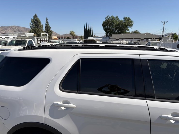 2017-ford-explorer-xlt-image-7