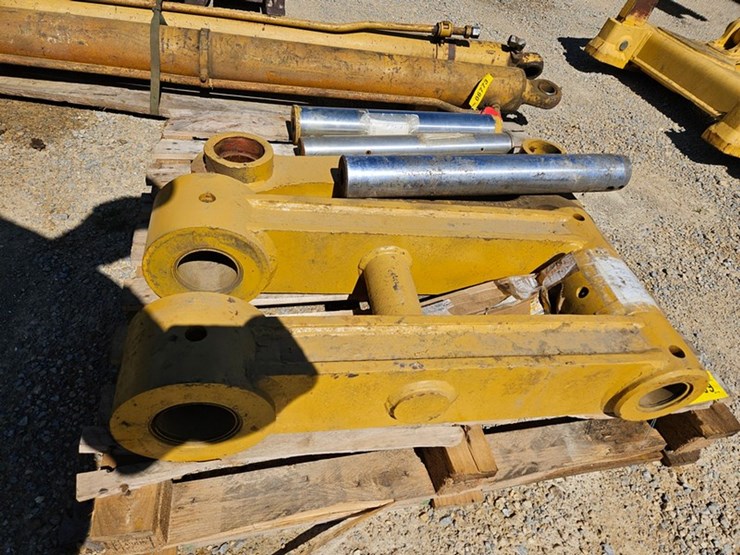 caterpillar-350-image-8