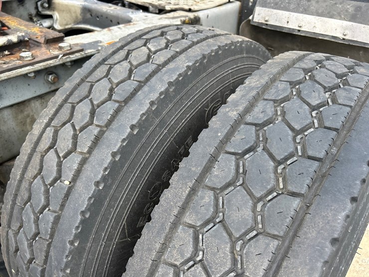 2017-kenworth-t660-image-82