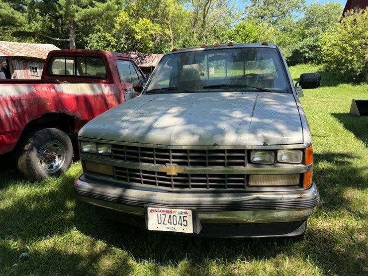 chevrolet-2500-image-2