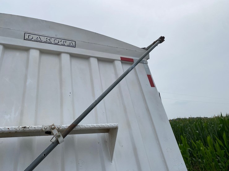 1995-dakota-grain-hopper-trailer-image-32