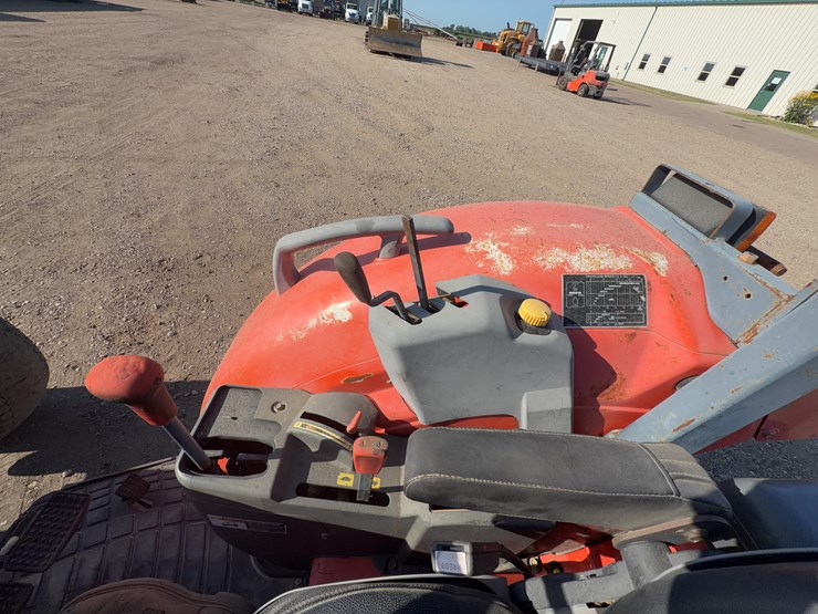 kubota-m6060-image-31
