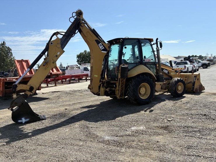 2008-caterpillar-460e-backhoe-loader-image-3