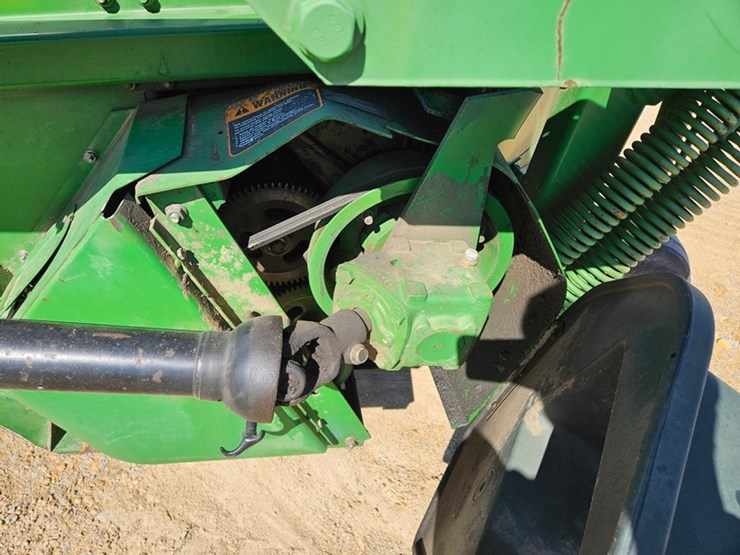 john-deere-820-image-31