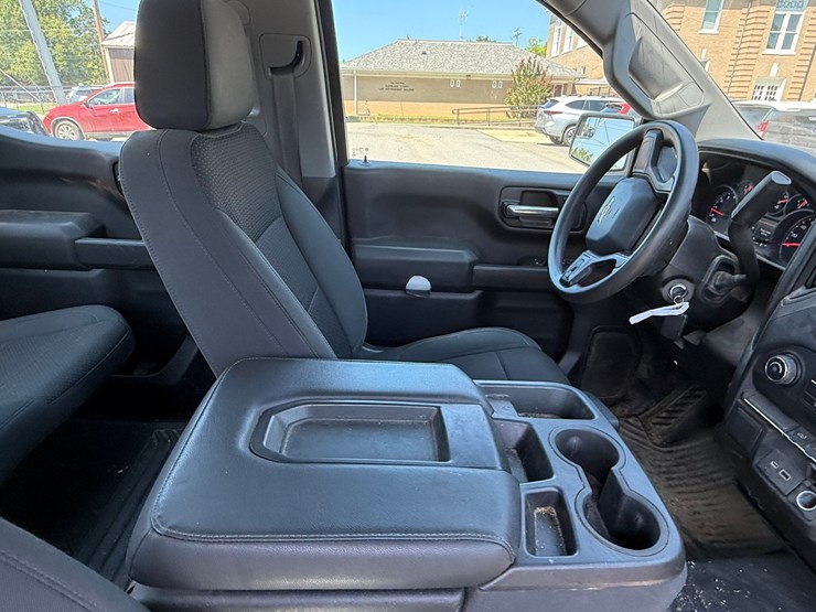 2021-chevrolet-silverado-1500-image-38