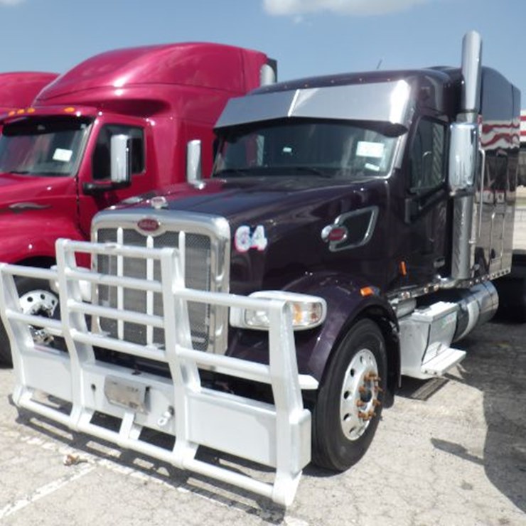2021 PETERBILT 567
