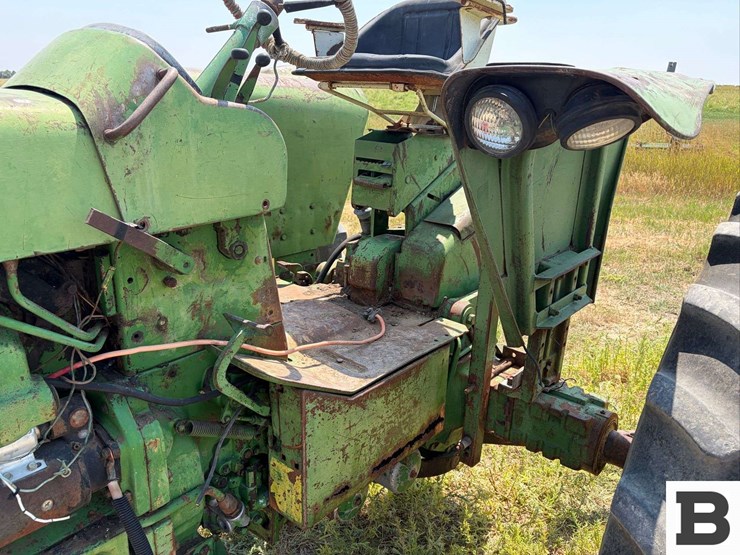john-deere-4020-image-12