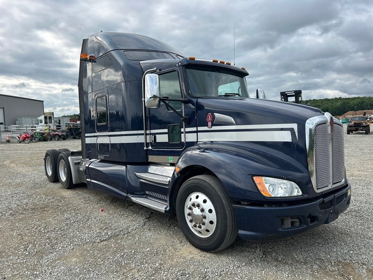 2017-kenworth-t660-image-7