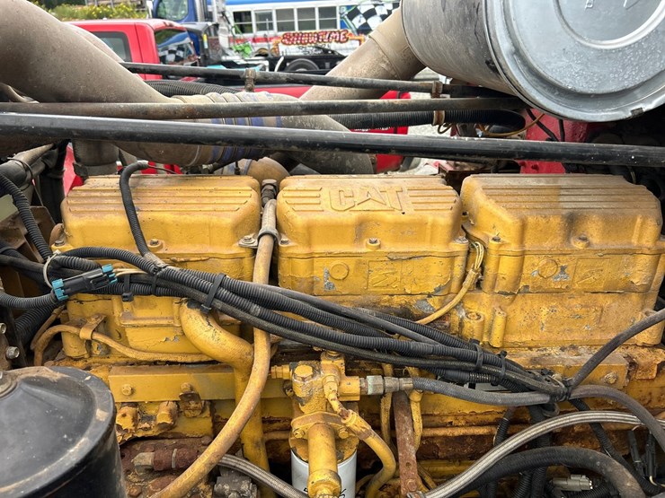 2000-caterpillar-c12-image-56