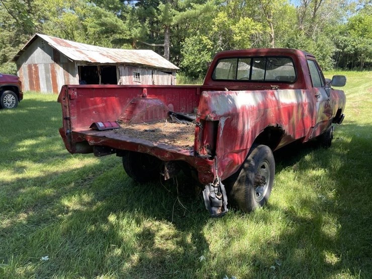 1993-dodge-ram-truck-image-6