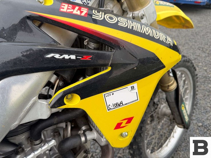 2012-suzuki-rmz450-competition-dirt-bike-image-17