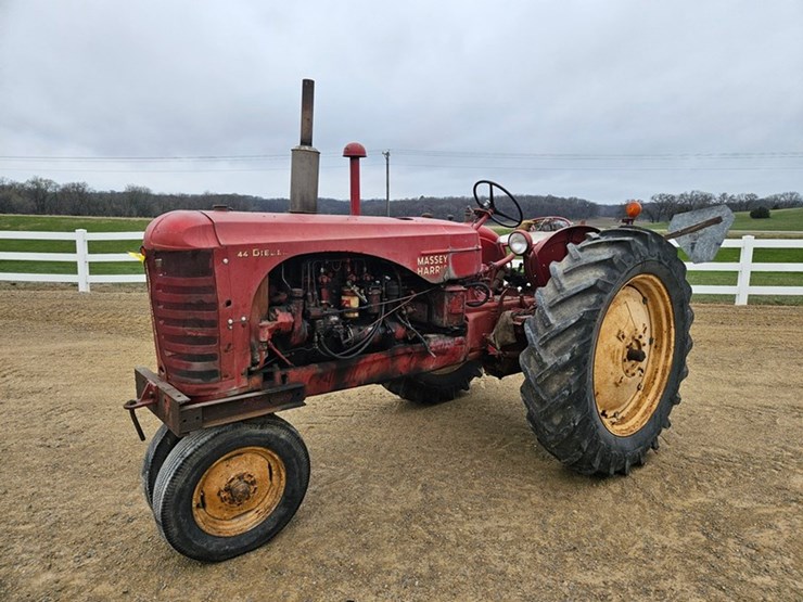 massey-ferguson-44-image-1