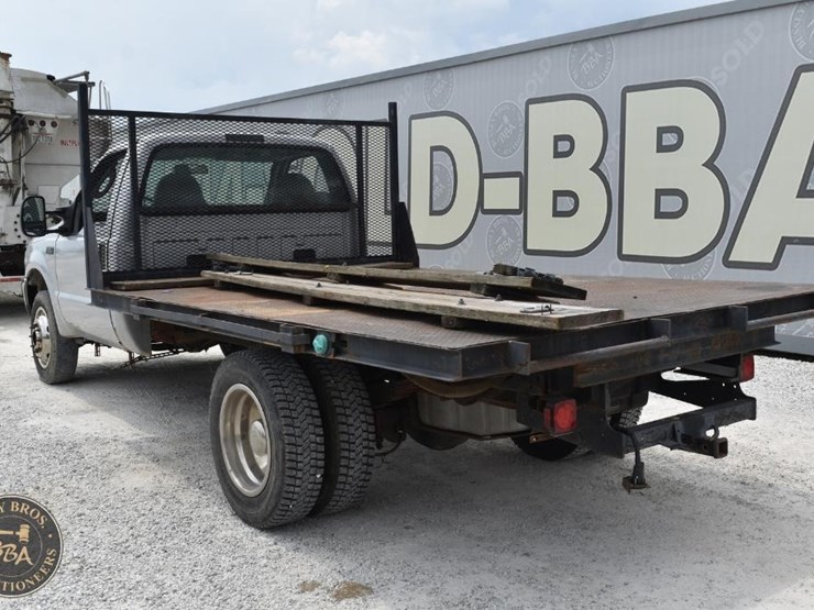 2003-ford-f550-xlt-sd-image-3