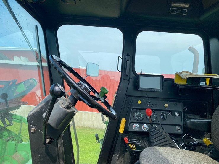 john-deere-4420-combine-image-55