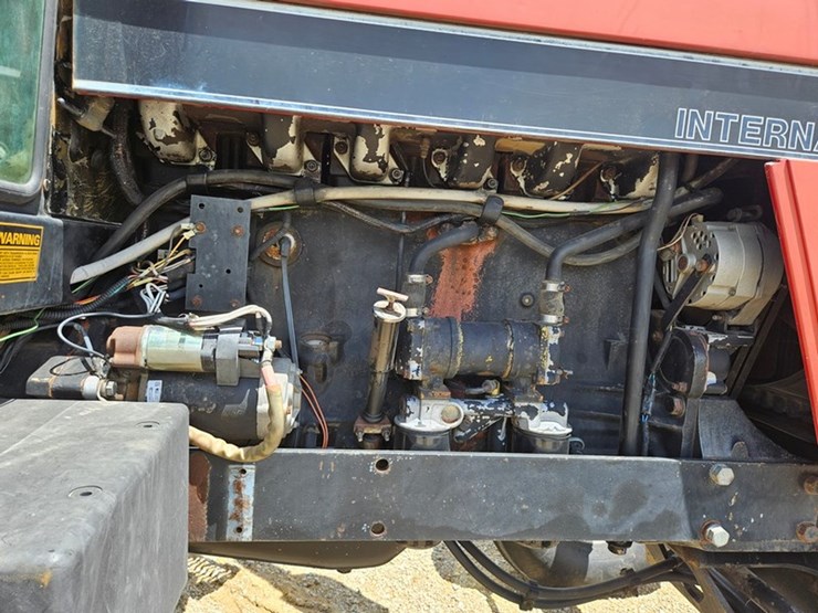 1984-case-ih-2294-image-13