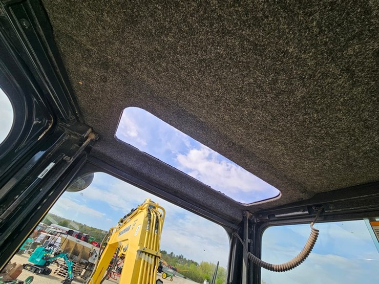 yanmar-vio45-image-38