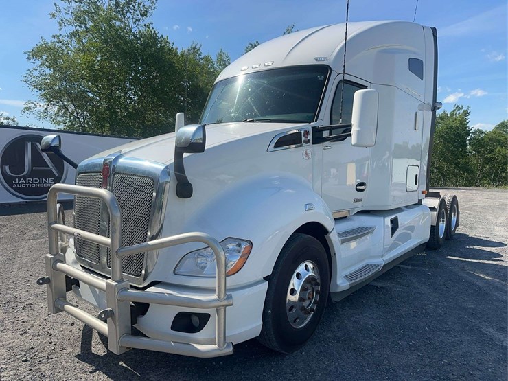 2022-kenworth-t680-image-1