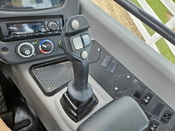 new-holland-w80c-image-32